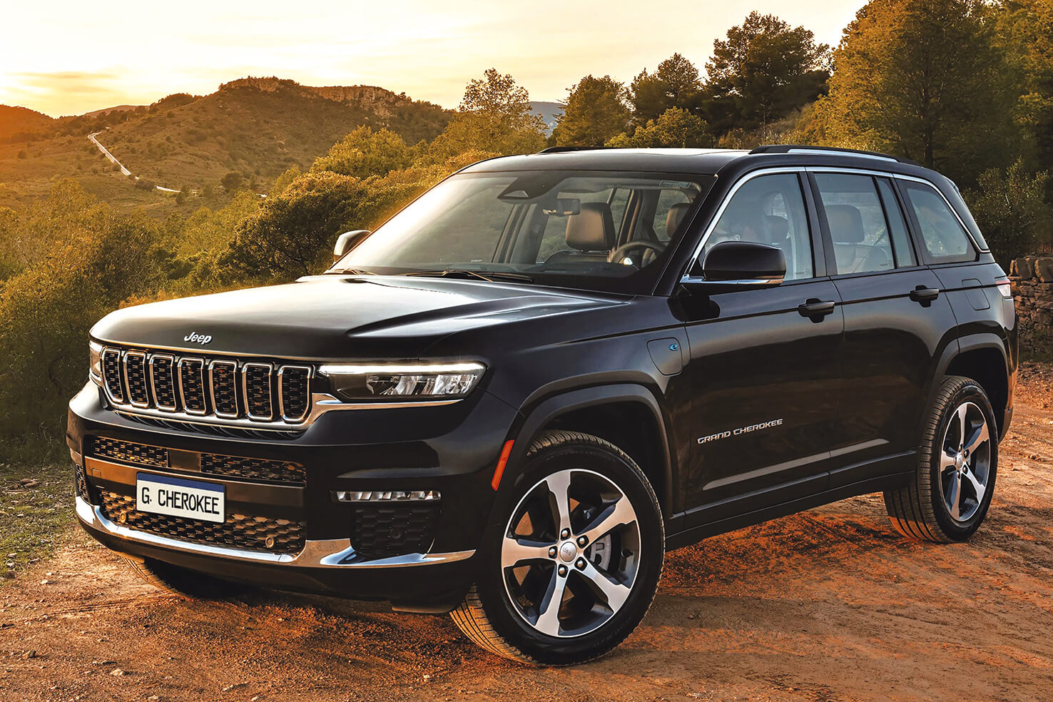 Jeep vai lançar novo Grand Cherokee no Brasil