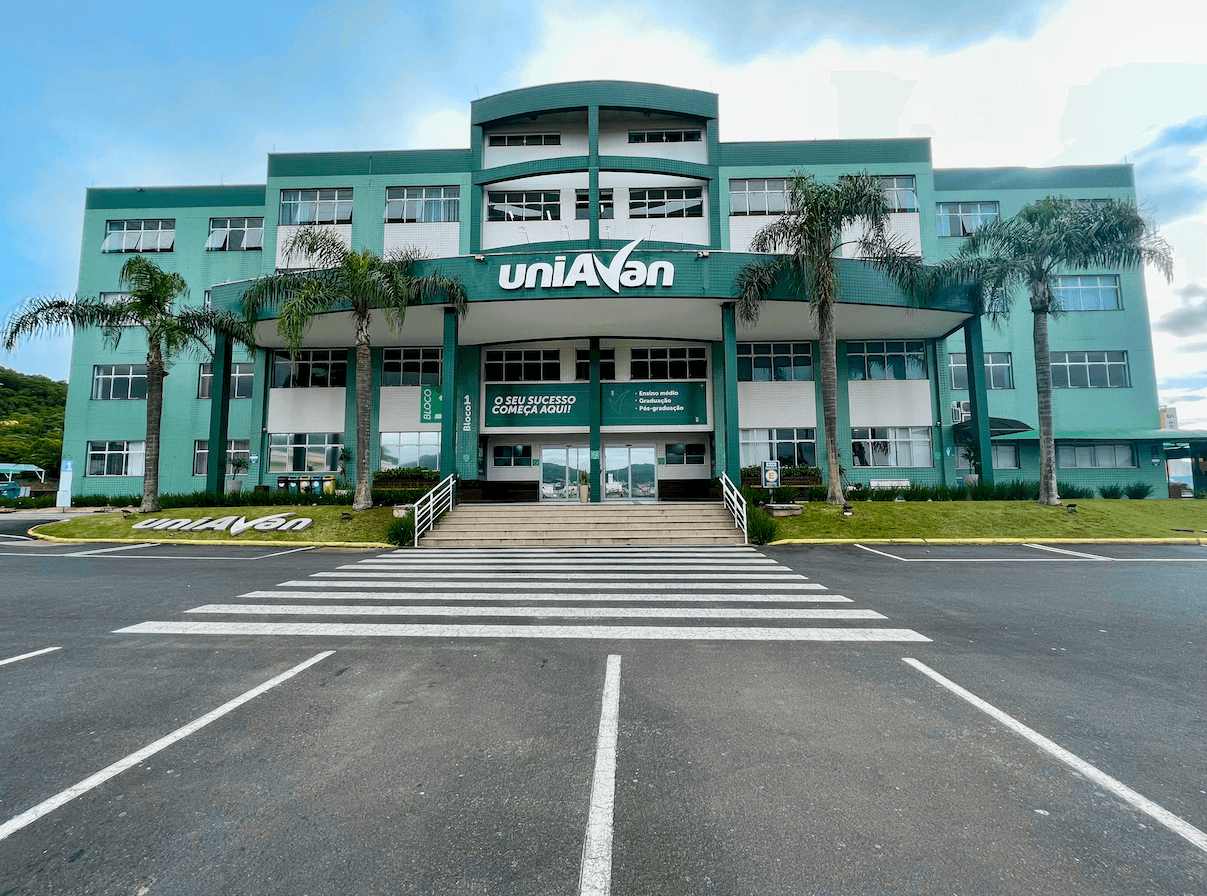 Clínica-escola da Uniavan faz atendimentos gratuitos para pacientes de AVC   