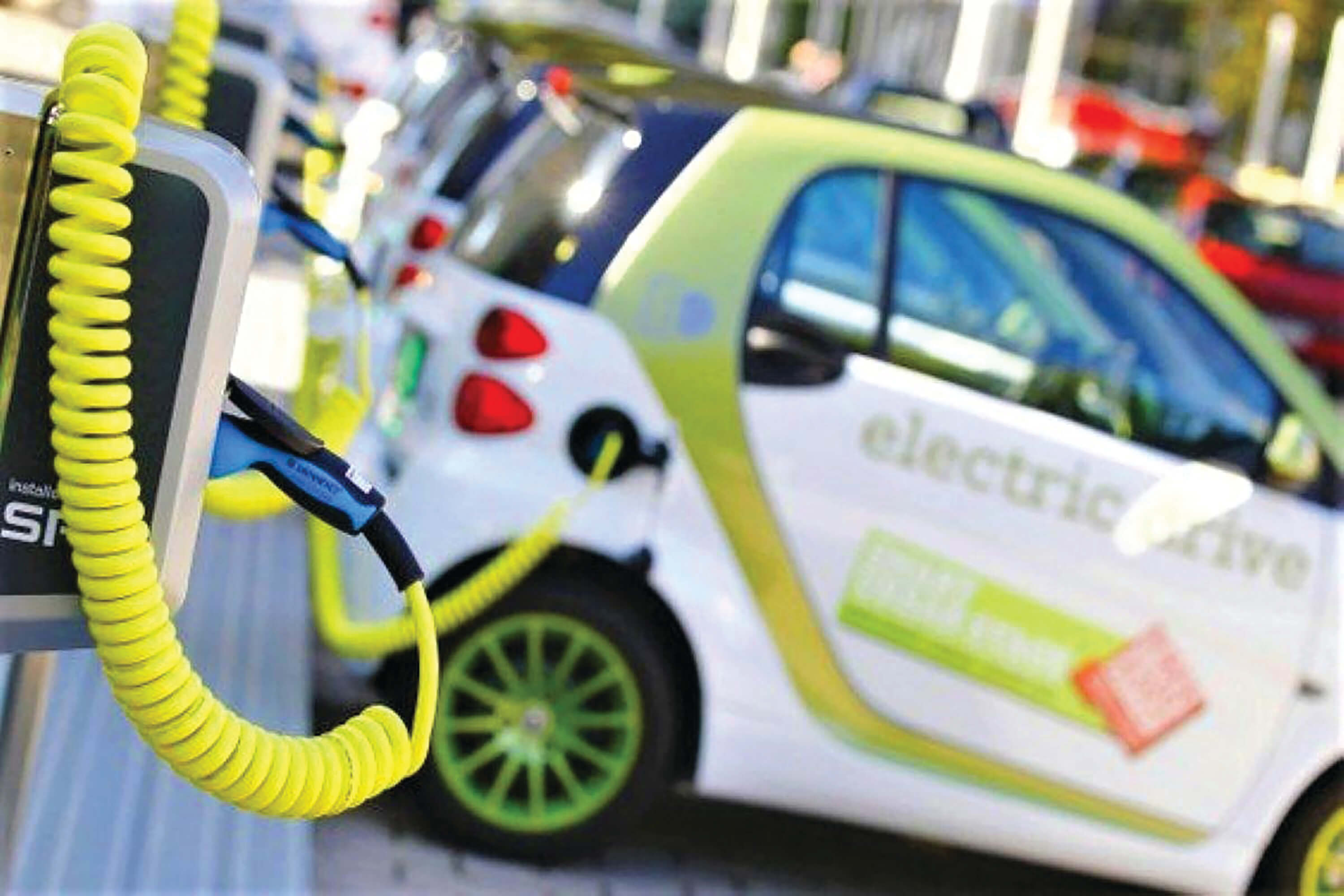 Veículos elétricos batem recorde de vendas no Brasil 