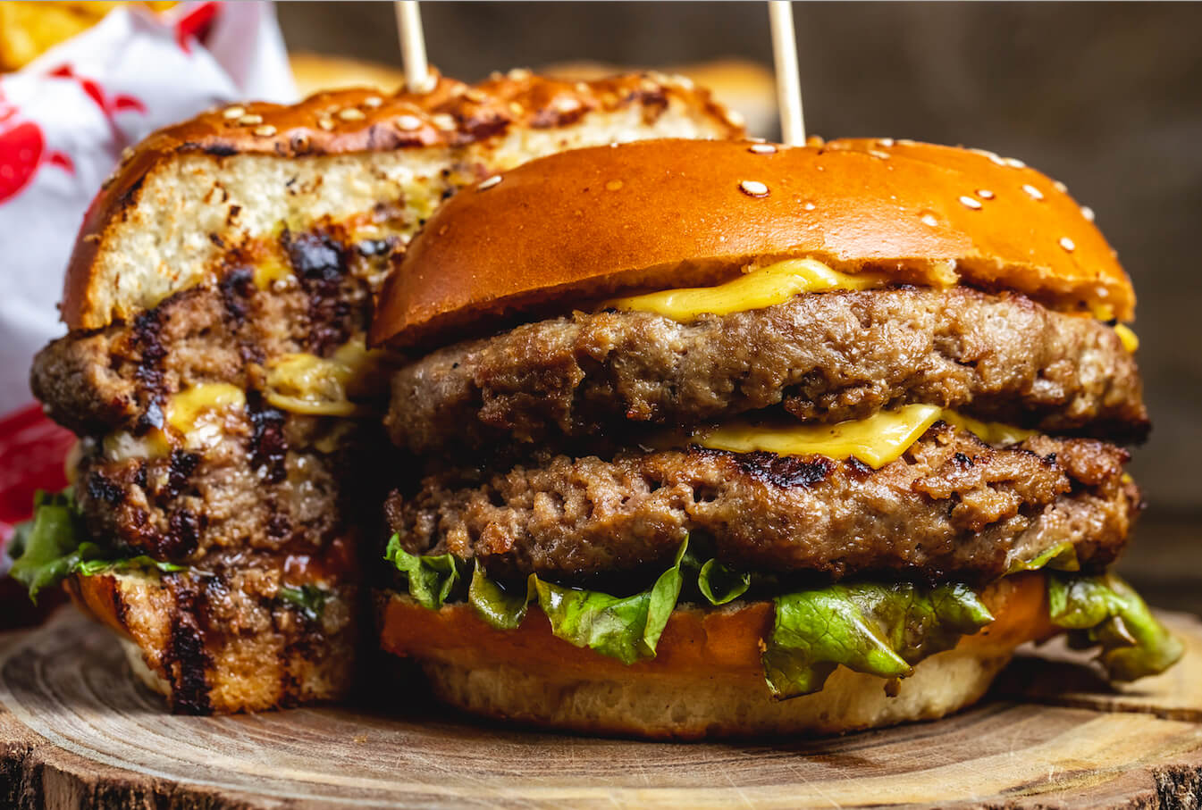 Aprenda a receita perfeita para fazer um hambúrguer digno dos melhores restaurantes