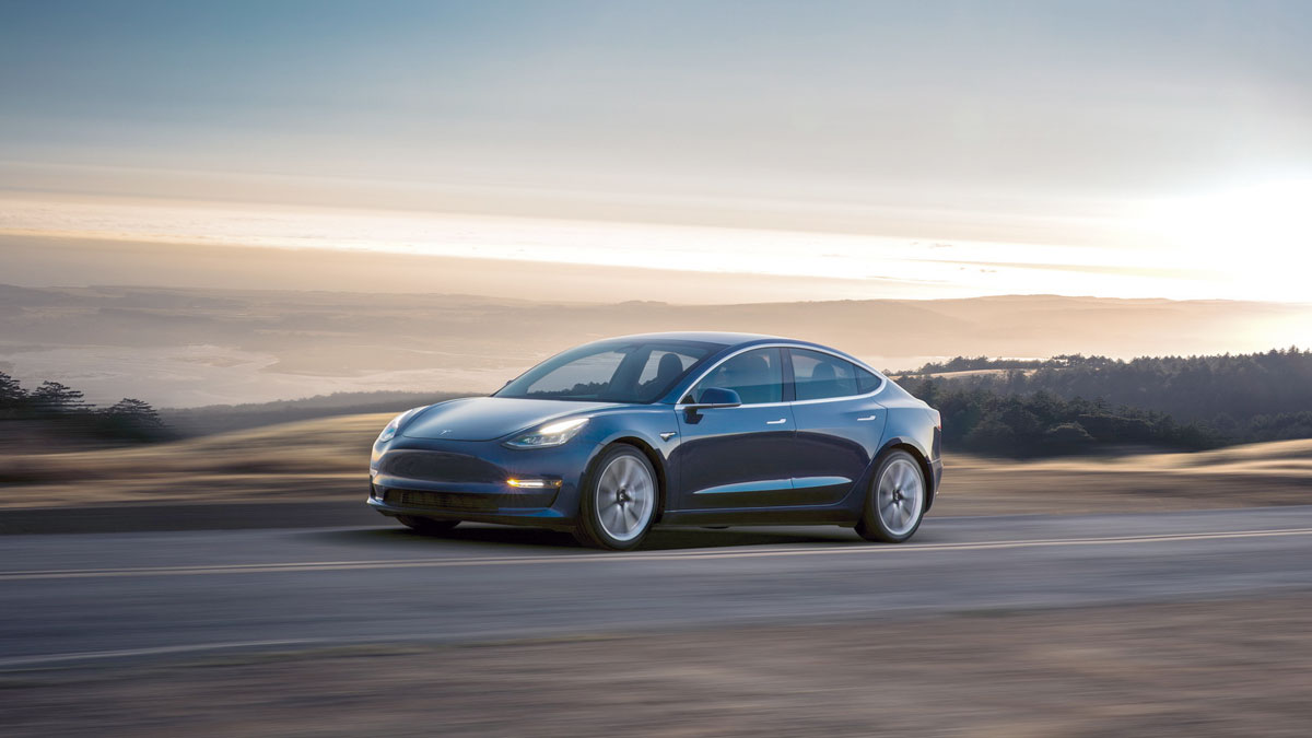 Tesla Model 3 está disponível para locação 